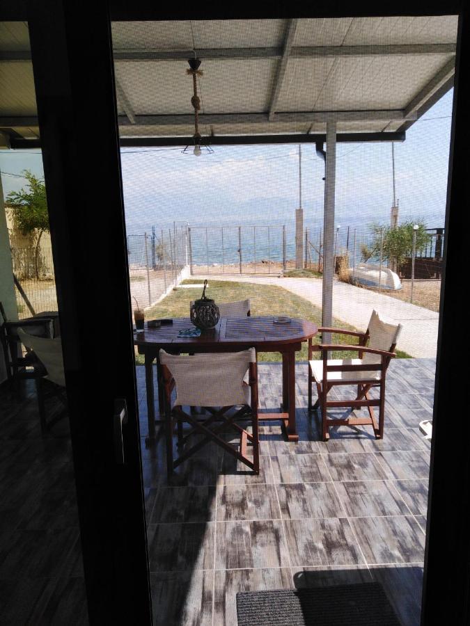 Villa σπίτι με σοφίτα μπροστά στη θάλασσα Trapeza (Peloponnese)